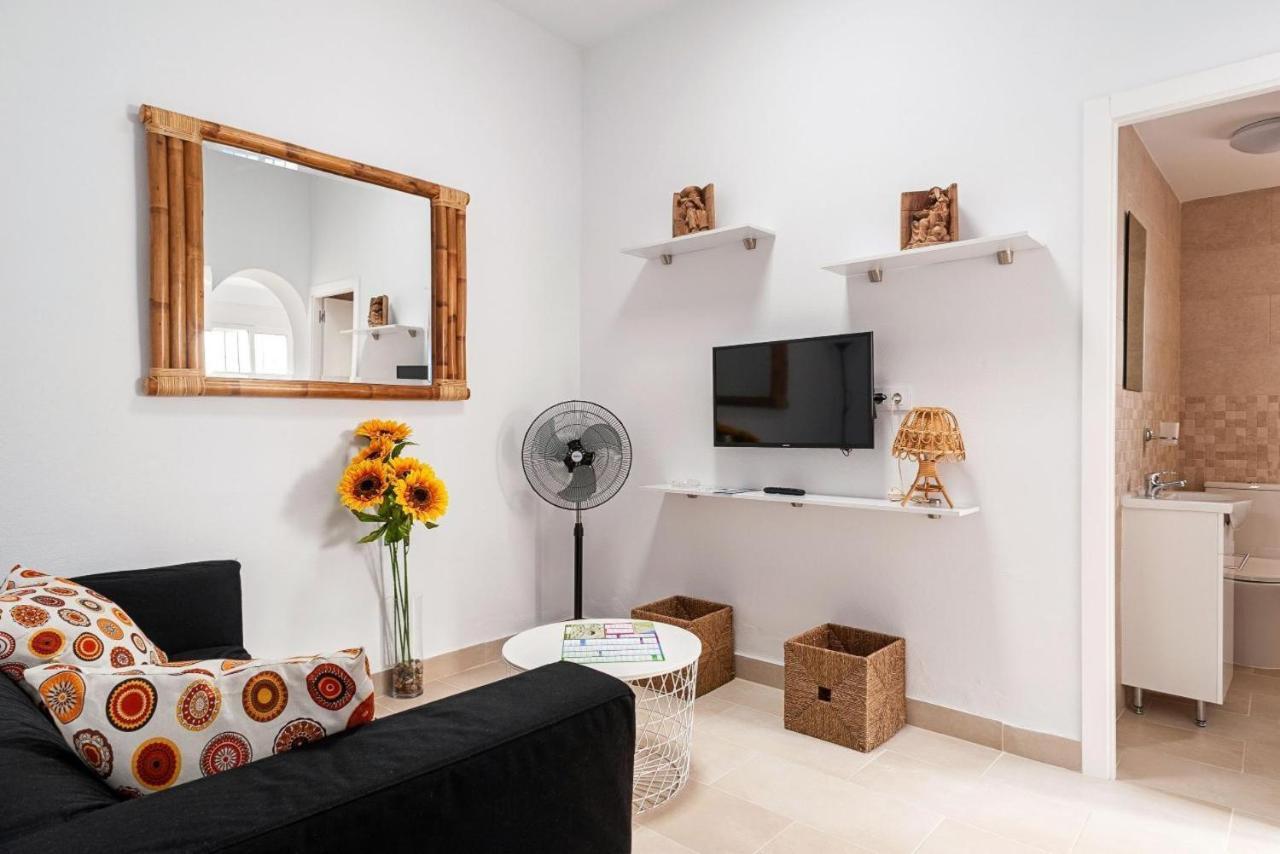 Casa Carmen - Centrico Apartamento Con Terraza Privada เวเฮร์ เด ลา ฟรอนเตรา ภายนอก รูปภาพ